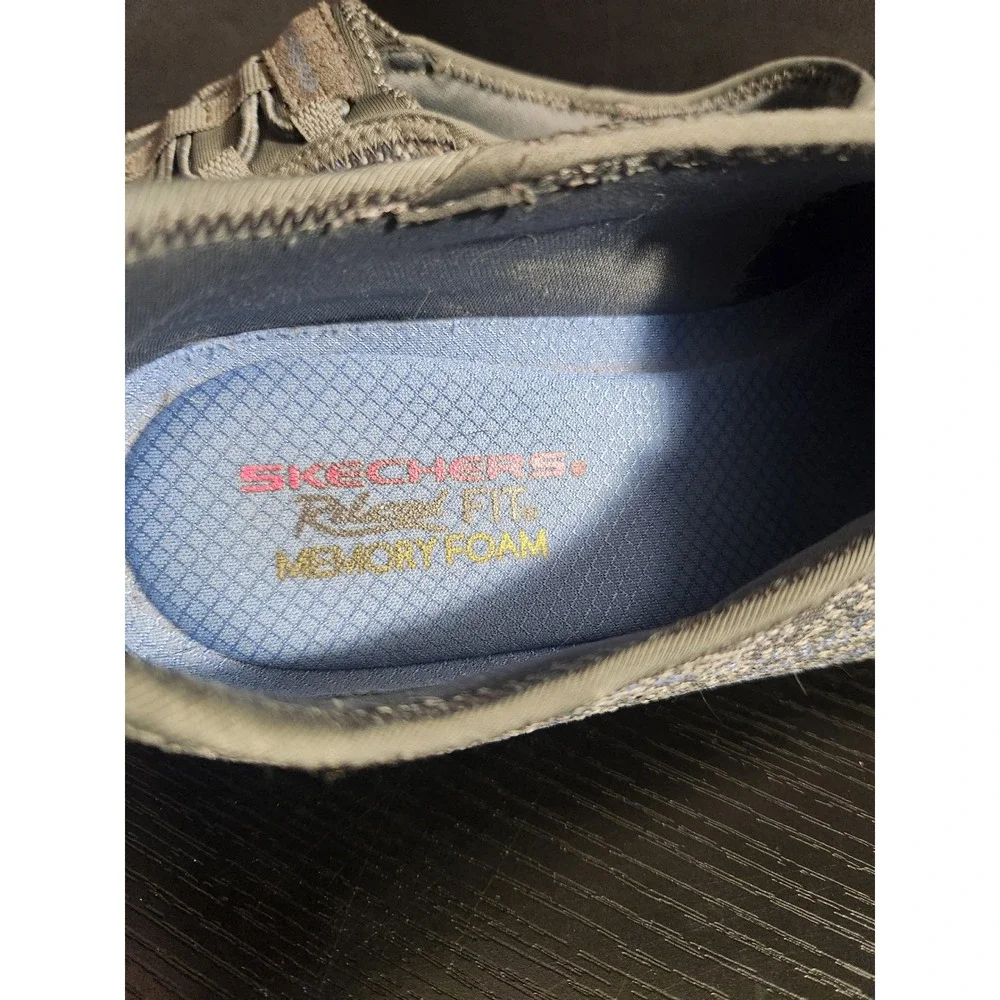 Skechers Relaxed Fit Memory Foam Gray Knit Slip On Sneakers‎ 23008 Womens 9.5